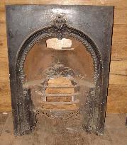 Cast iron fire insert